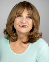 Dori Headshot-020